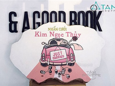Bảng hiệu gỗ Vintage Nhẫn cưới Kim Ngọc Thủy