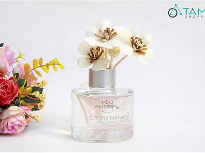 Bộ tinh dầu tự khuếch tán La'vie Parfaite Hộp đen 120ml