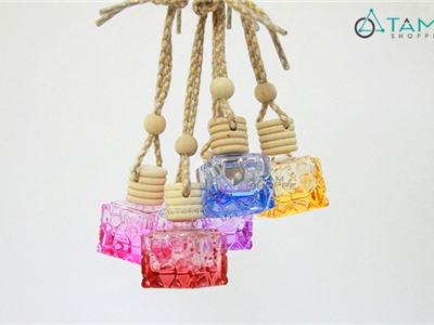 Chai đựng tinh dầu treo xe ô tô tự tỏa hương hình vuông (Chai không) TD-TX-03