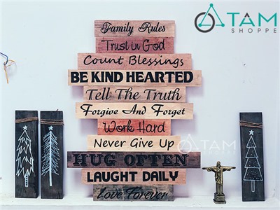 Tranh vẽ tay treo tường đẹp FAMILY RULES 80x60cm