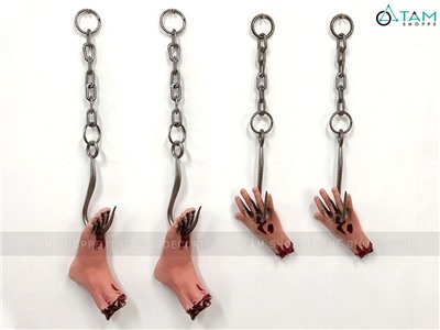  Mô hình tay chân máu móc xích treo kinh dị HLW-TAYCHAN-01