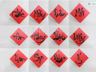 Set 04 chữ thư pháp viết tay trên giấy đỏ trơn cạnh 25cm
