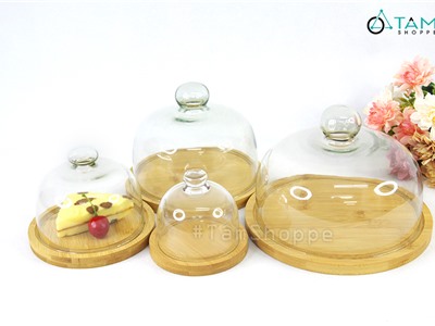 Kệ trưng bày bánh chụp thủy tinh đế gỗ tre CSTAND-04