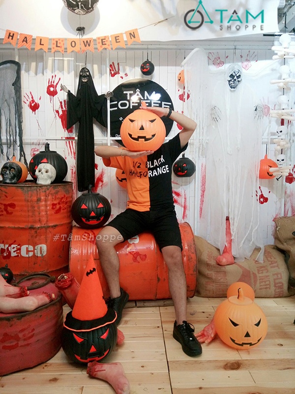 qua-bi-ngo-halloween-trang-tri-bang-nhua-cung qua-bi-ngo-halloween-trang-tri-bang-nhua-cung