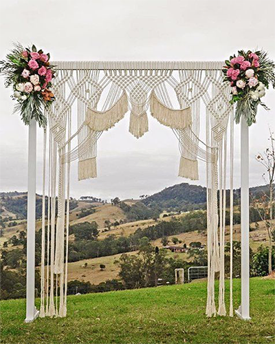 backdrop wedding macrame