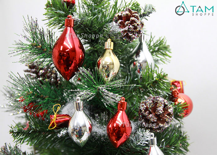 trai-chau-noel-ca-na-bong-cung-mau trai-chau-noel-ca-na-bong-cung-mau